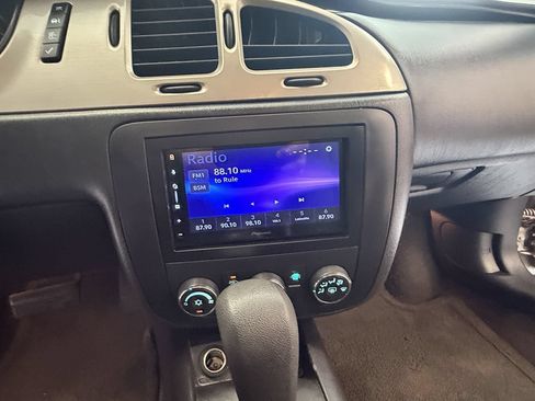 Used 2006 Chevrolet Monte Carlo LS FWD image 18