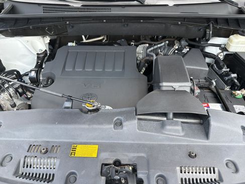 Used 2015 Toyota Highlander XLE FWD image 20