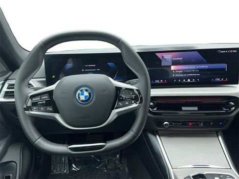 Used 2025 BMW i4 eDrive40 image 17