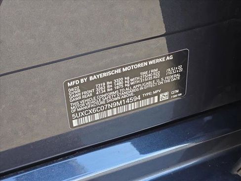 Used 2022 BMW X7 M50i AWD/4WD image 22