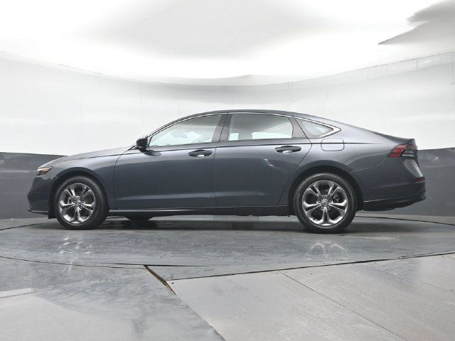 Used 2023 Honda Accord EX image 24