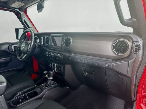 Used 2018 Jeep Wrangler Unlimited Sport S AWD/4WD image 29