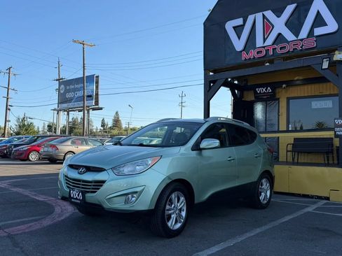Used 2013 Hyundai Tucson GLS FWD image 1