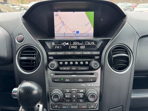 Used 2014 Honda Pilot Touring image 24