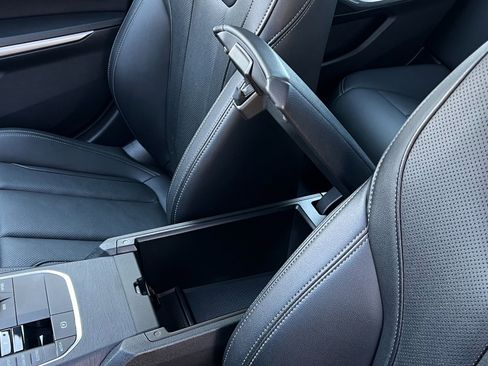 Used 2024 BMW 330i xDrive Sedan w/ Premium Package image 14