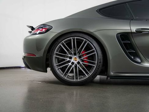Used 2024 Porsche 718 Cayman S RWD image 10
