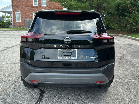 Certified 2023 Nissan Rogue SV w/ SV Premium B Package AWD/4WD image 5