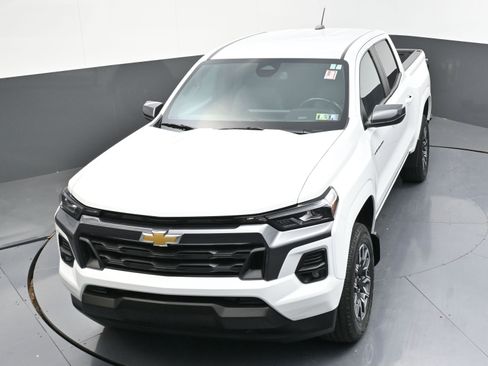 Used 2023 Chevrolet Colorado LT w/ LT Convenience Package III AWD/4WD image 46