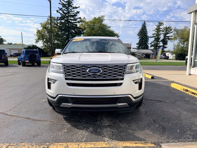 Used 2018 Ford Explorer Platinum AWD/4WD image 2