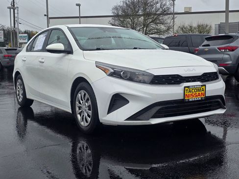 Used 2022 Kia Forte Sedan image 7