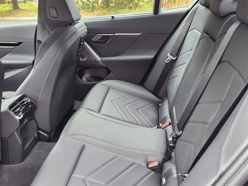 Certified 2025 BMW 530i xDrive w/ M Sport Package image 10