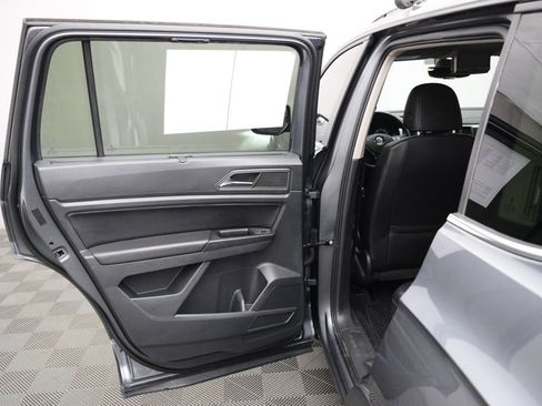Used 2018 Volkswagen Atlas SE AWD/4WD image 11