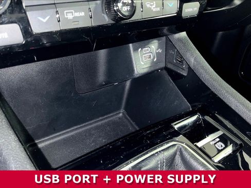 Used 2023 Jeep Compass Limited w/ Elite Group AWD/4WD image 14