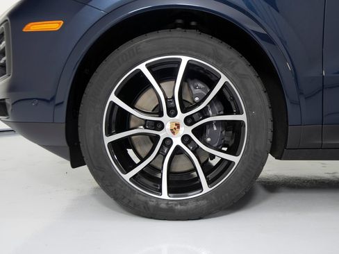 New 2026 Porsche Cayenne AWD/4WD image 14