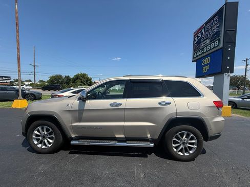 Used 2014 Jeep Grand Cherokee Limited w/ Mopar Chrome Edition Group AWD/4WD image 7