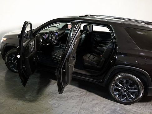 Used 2021 Chevrolet Traverse RS w/ LPO, Floor Liner Package image 5