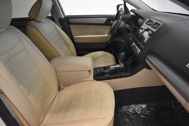 Used 2016 Subaru Outback 2.5i Premium AWD/4WD image 19