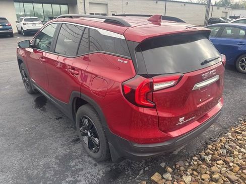 Used 2023 GMC Terrain SLE w/ Driver Convenience Package image 6