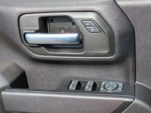 Certified 2022 Chevrolet Silverado 2500 Custom w/ Custom Value Package image 22