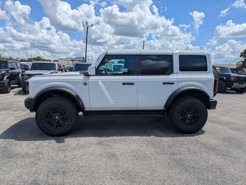 New 2026 Ford Bronco Outer Banks w/ Sasquatch Package AWD/4WD image 7