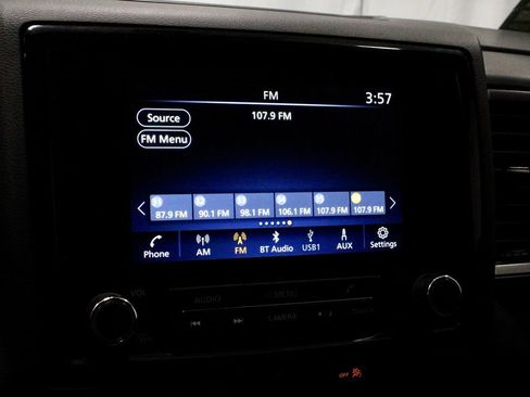 Certified 2024 Nissan Frontier SV w/ SV Convenience Package image 3