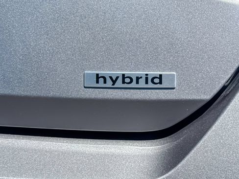 Used 2025 Hyundai Elantra Limited FWD image 38
