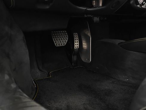 Used 2010 Ferrari 458 Italia Coupe RWD image 45