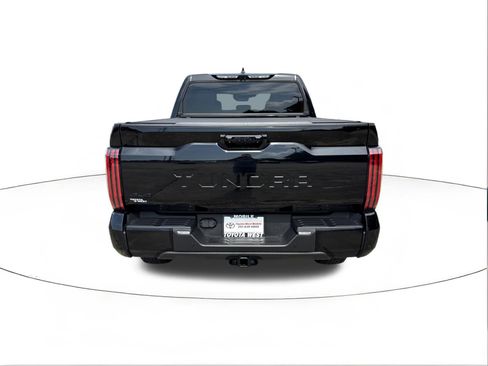 Used 2022 Toyota Tundra Platinum AWD/4WD image 4