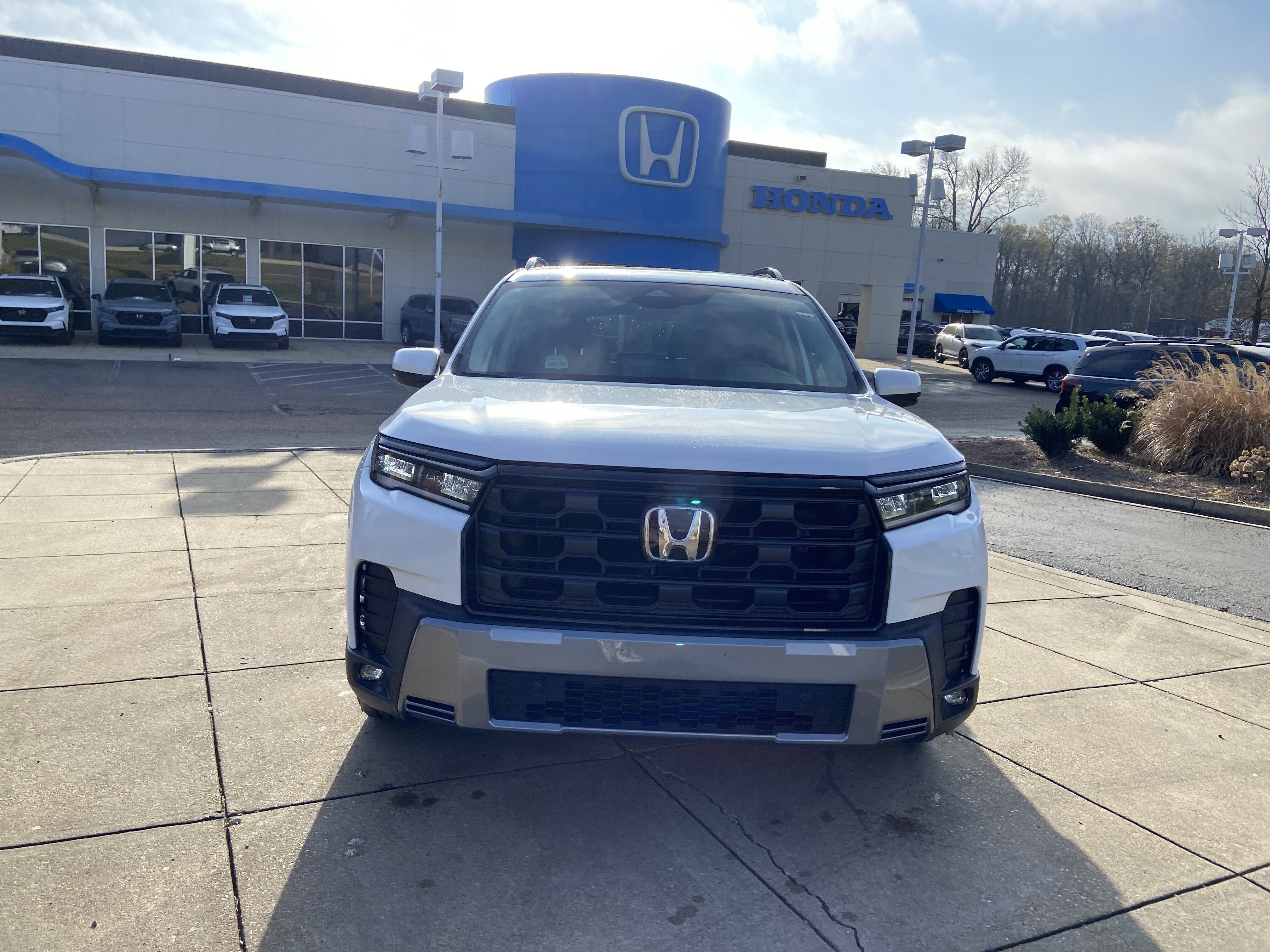 New 2026 Honda Pilot EX-L image 3