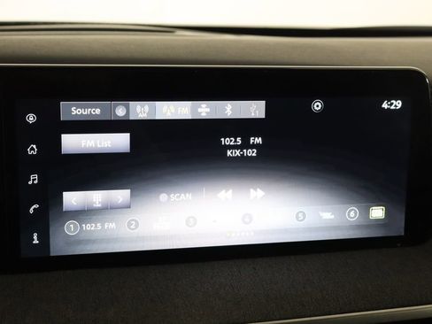 Used 2025 Nissan Kicks SV FWD image 25
