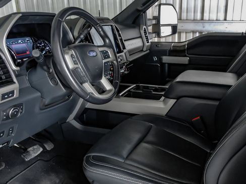Used 2022 Ford F250 Lariat w/ Lariat Ultimate Package AWD/4WD image 15