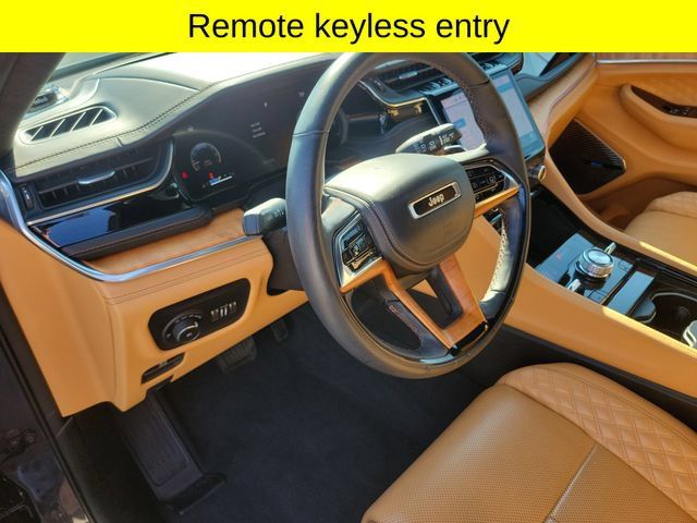Used 2022 Jeep Grand Cherokee L Summit AWD/4WD image 24