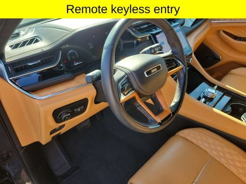 Used 2022 Jeep Grand Cherokee L Summit AWD/4WD image 24
