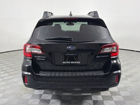 Used 2018 Subaru Outback 2.5i Limited AWD/4WD image 6
