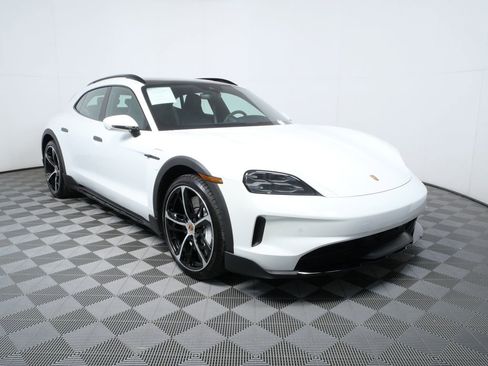 Certified 2025 Porsche Taycan 4S AWD/4WD image 23