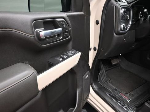 Used 2021 GMC Sierra 1500 AT4 w/ AT4 Premium Package AWD/4WD image 16