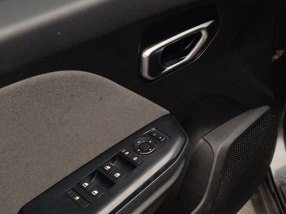 Used 2025 Kia K4 EX FWD image 27