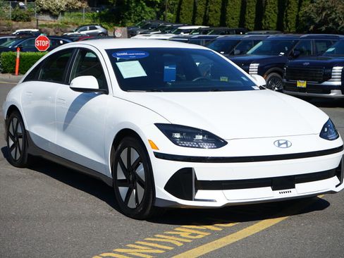 Certified 2024 Hyundai Ioniq 6 SE AWD/4WD image 3