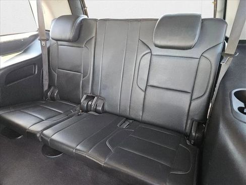 Used 2019 GMC Yukon SLT image 19