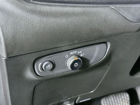 Used 2025 Buick Encore GX Sport Touring w/ Experience Buick Package FWD image 17