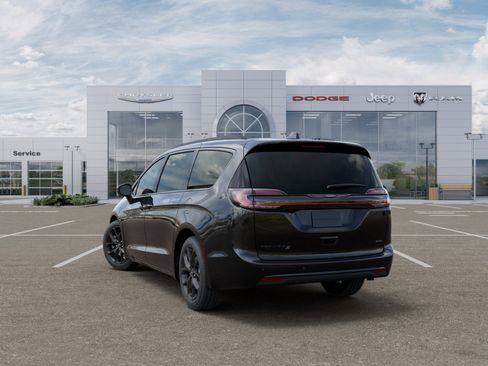New 2026 Chrysler Pacifica Select AWD/4WD image 29