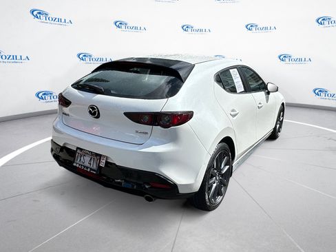 Used 2019 MAZDA MAZDA3 Hatchback FWD image 5