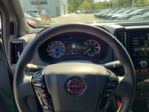 Used 2025 Nissan Frontier Pro-X RWD image 23
