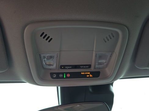 Used 2025 Chevrolet Malibu LT image 21