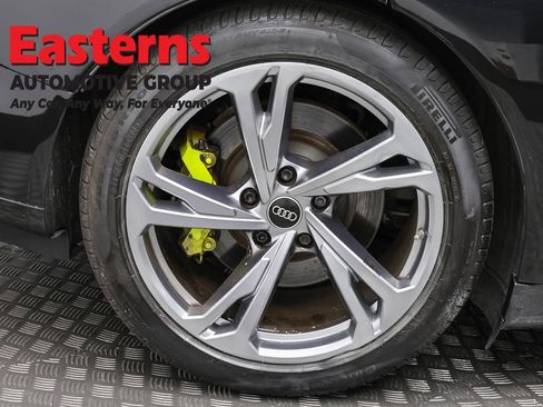 Used 2022 Audi e-tron GT Premium Plus AWD/4WD image 30