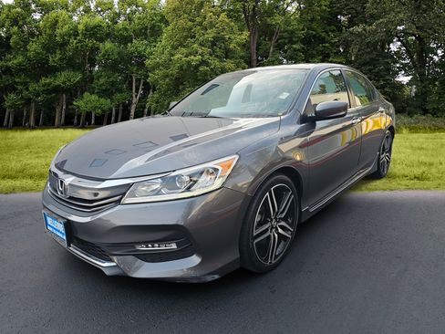 Used 2016 Honda Accord Sport image 3