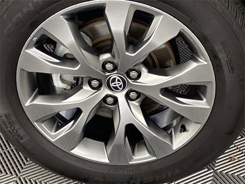 Used 2024 Toyota Grand Highlander Limited image 25