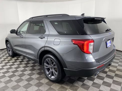 Used 2023 Ford Explorer XLT w/ Equipment Group 202A image 9