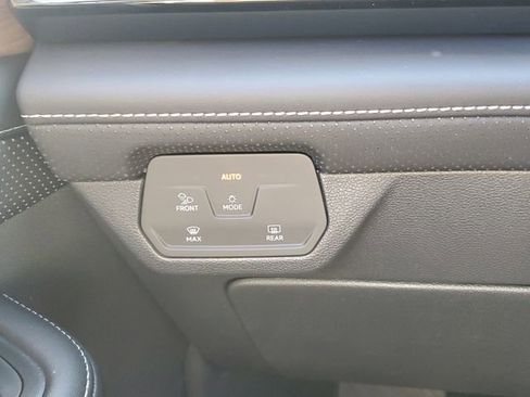 New 2026 Volkswagen Atlas SE AWD/4WD image 22