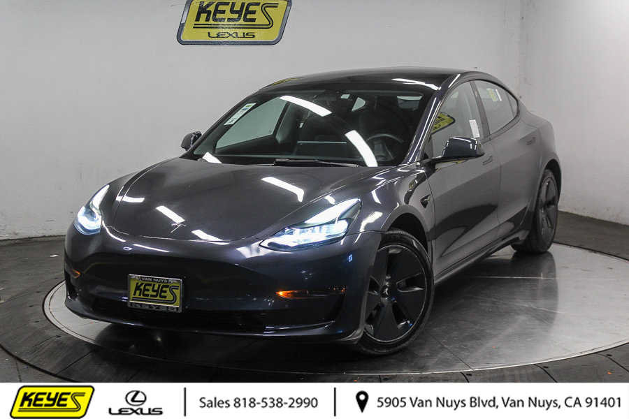 Used 2023 Tesla Model 3 Standard Range RWD image 1